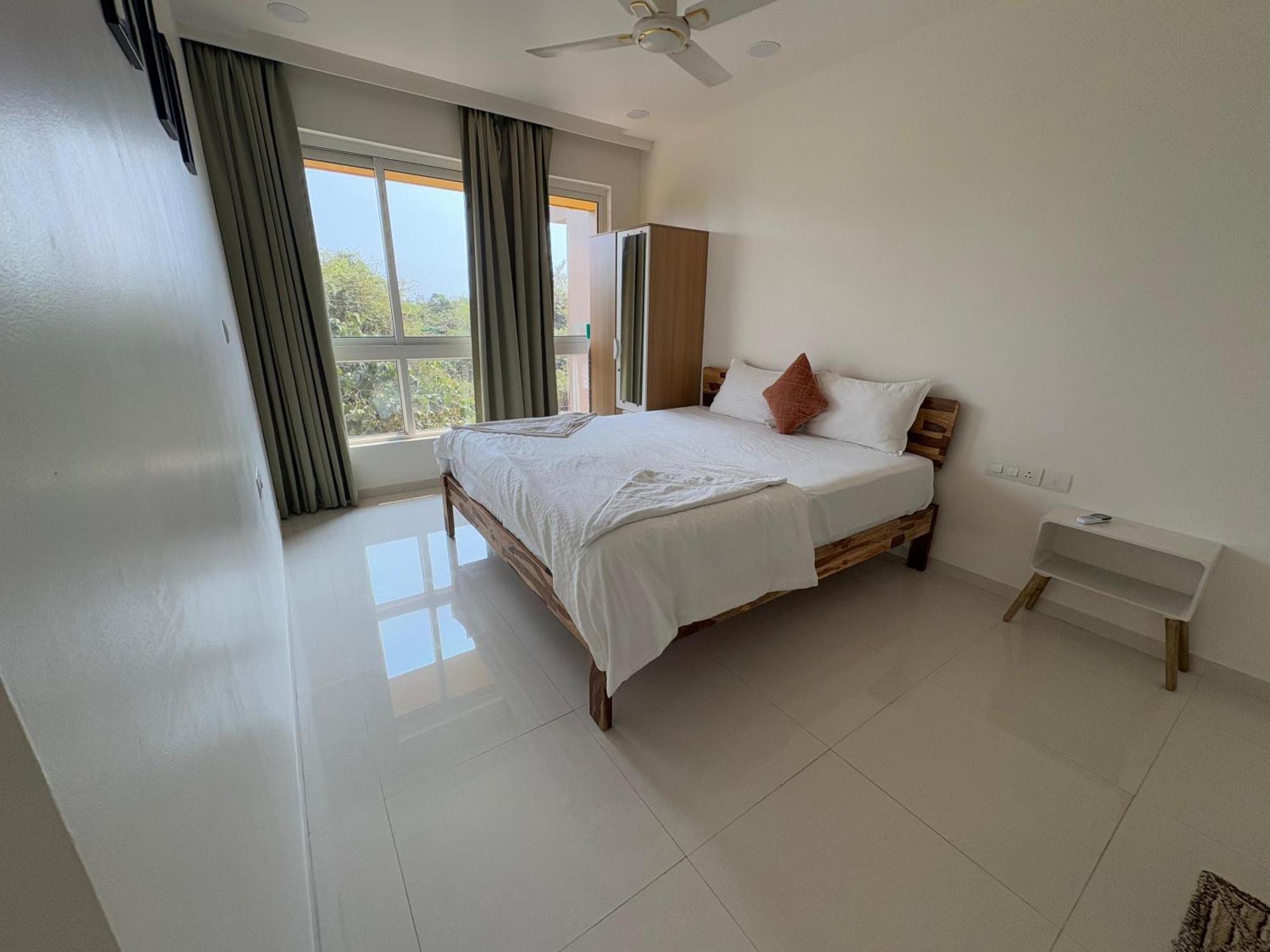 Good Stay 2Bhk Pool Apartment 10 Mins From Dabolim Airport Goa 102 Consua Exterior photo
